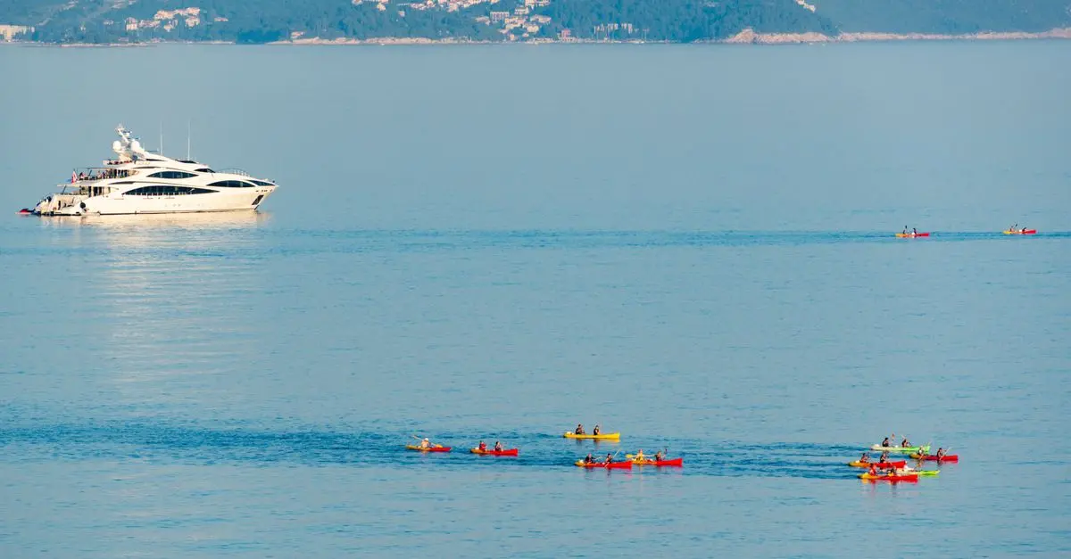 5 Aventures Nautiques à Essayer Absolument pour les Ados
