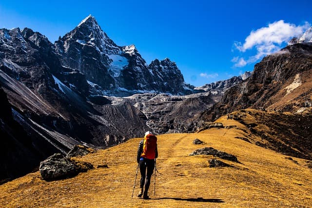 Comment Encourager votre Ado à Explorer le Monde : 10 Astuces