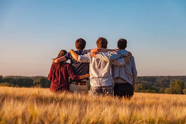 Top 10 des Activités Aventure Éducatives pour Ados